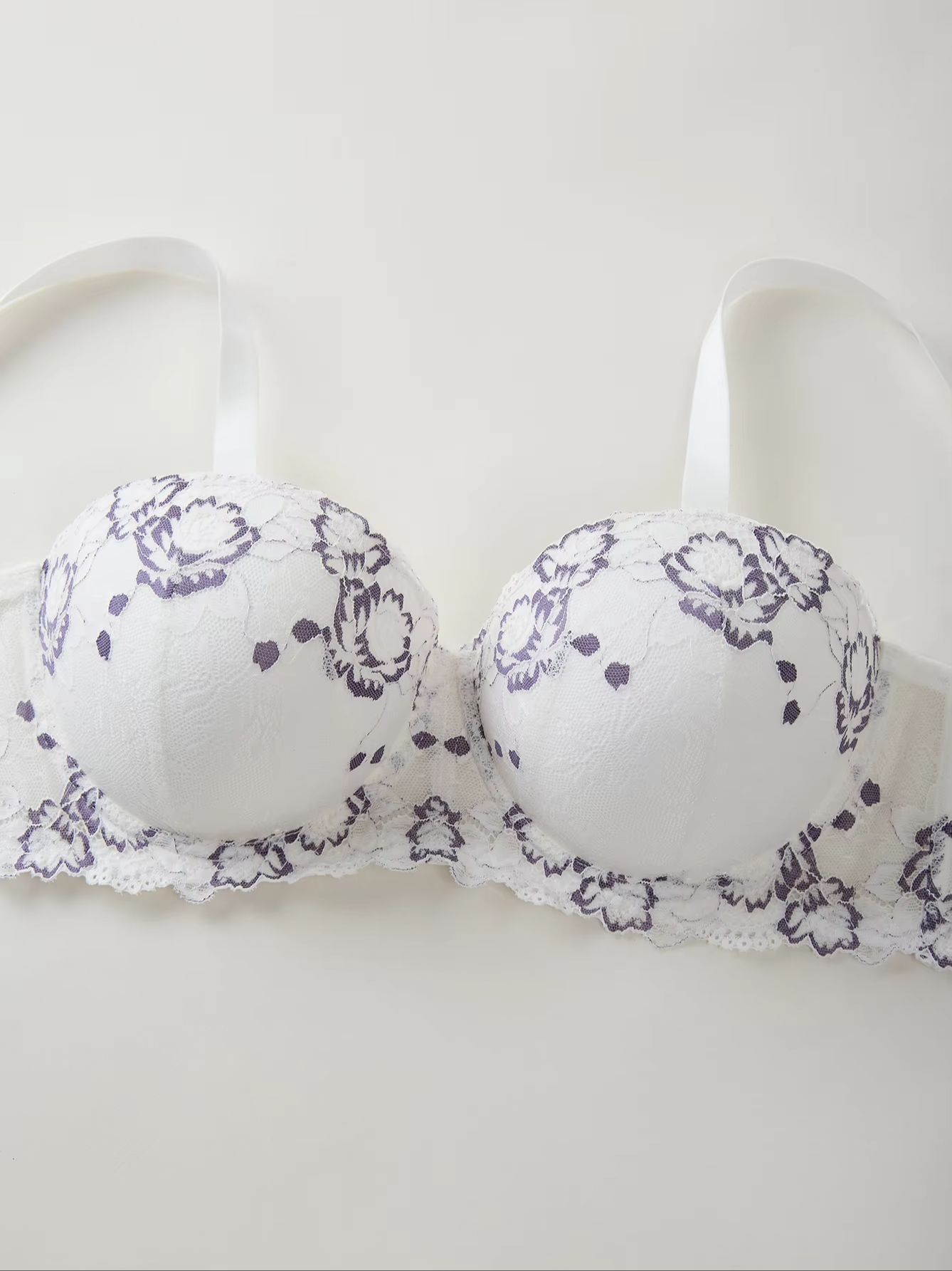 Plus Size Lace & Embroidery Wo - Push Up Bra Padded recension och pris